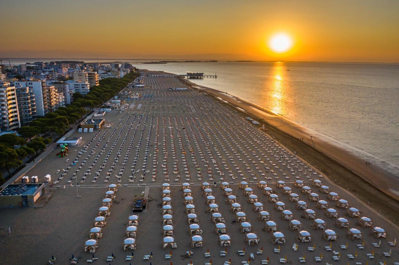 Apartamento Borgo Veneziano Lignano Sabbiadoro Exterior foto